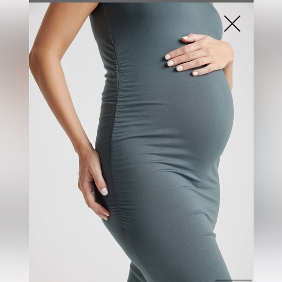 NWOT  Quince Jersey Maternity Ruched Dress - Picture 3 of 8